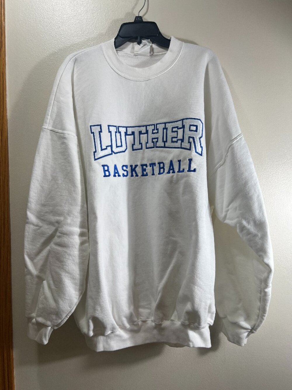 Vintage Luther College Basketball Crewneck